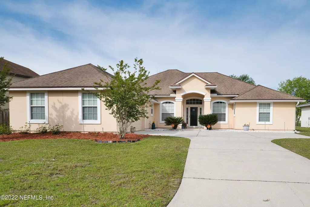 3814 Victoria Lakes Drive E Jacksonville FL 32226