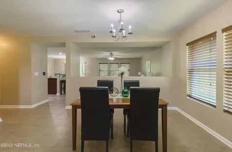 7399 Westland Oaks Drive Jacksonville FL 32244