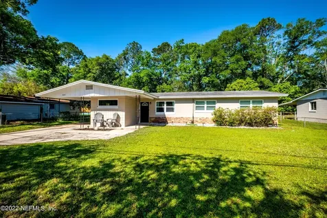 2024 Bo Peep Drive W Jacksonville FL 32210