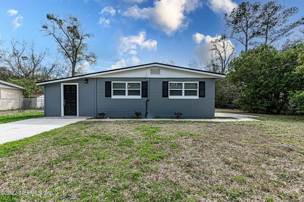 6804 Miss Muffet Lane N Jacksonville FL 32210