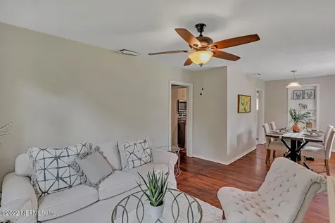 5237 Palmer Avenue Jacksonville FL 32210