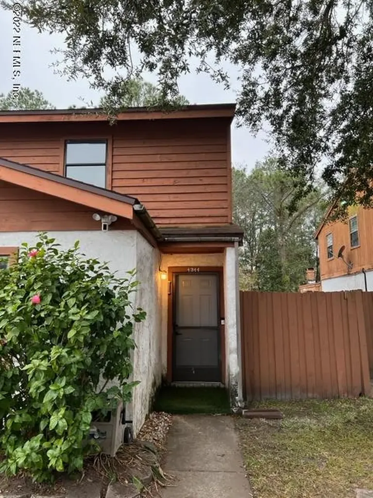 4314 Melissa Court W Jacksonville FL 32210