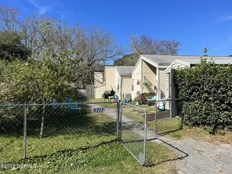 4717 San Jose Village Court Jacksonville FL 32217