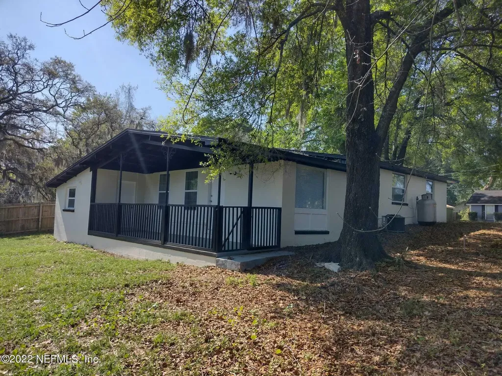 1071 Chapeau Road Jacksonville FL 32211