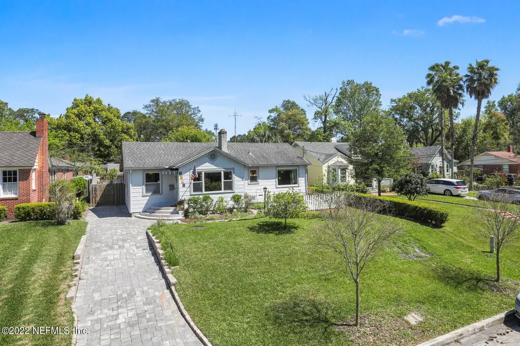 2745 Thornwood Lane Jacksonville FL 32207