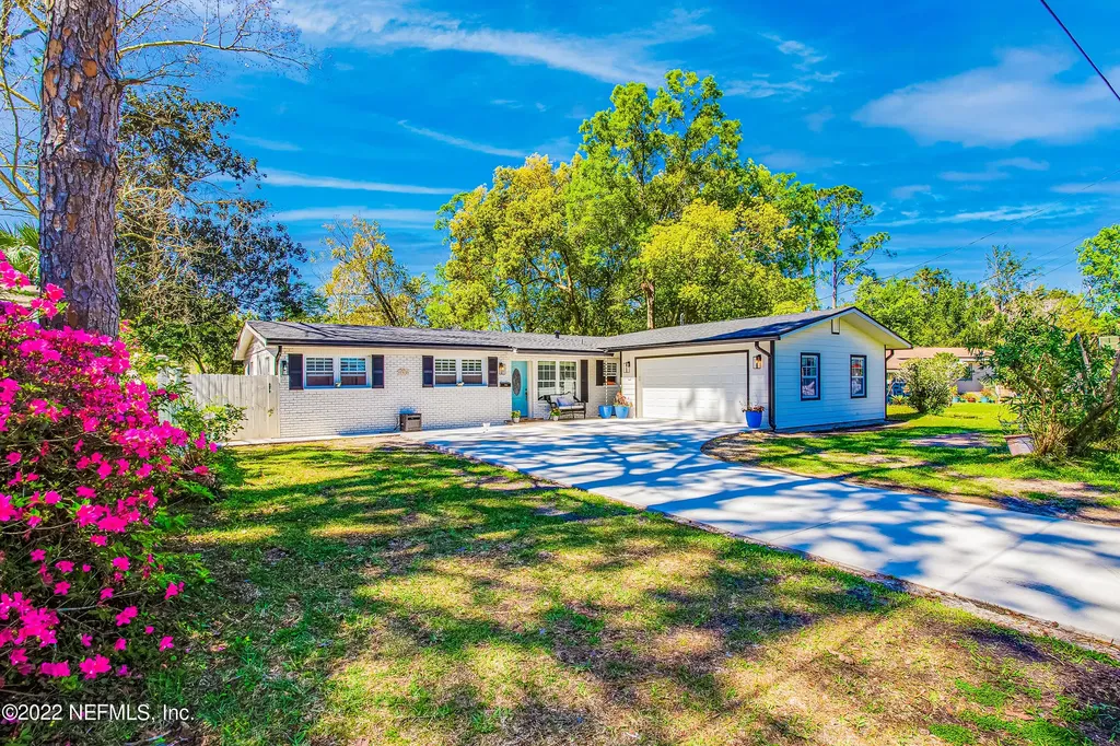 7912 Argentine Drive W Jacksonville FL 32217
