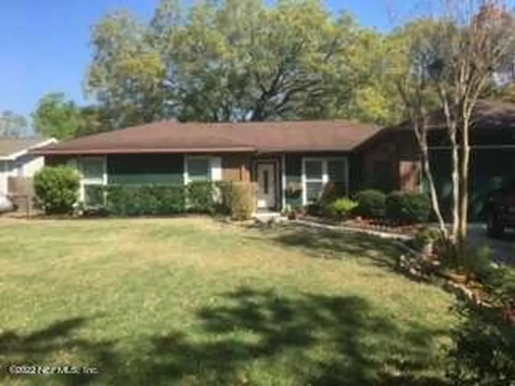 7233 Holiday Hill Court Jacksonville FL 32216
