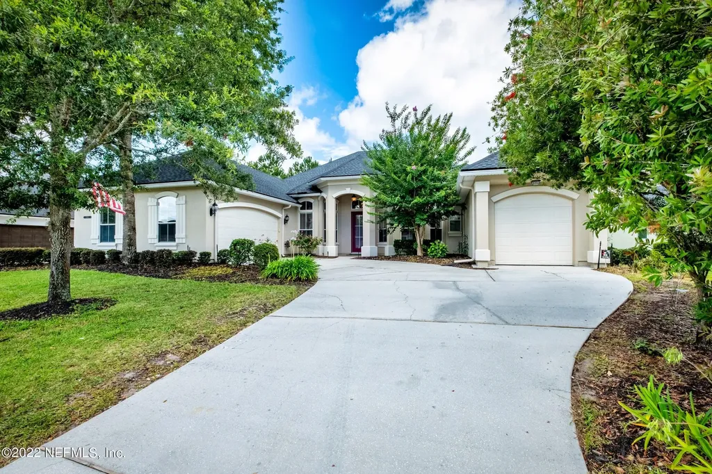 1981 Colonial Drive Green Cove Springs FL 32043