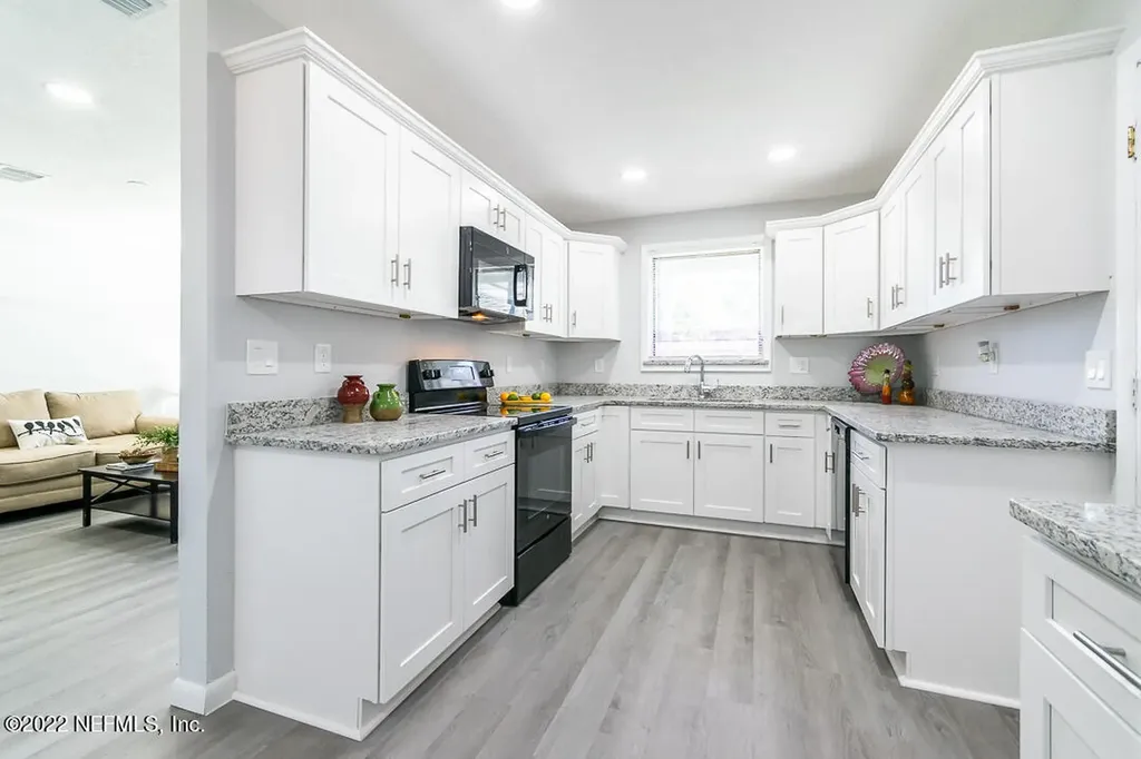 4524 Lane Avenue S Jacksonville FL 32210