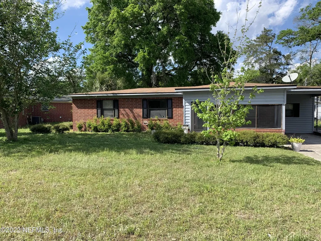 5917 Maple Leaf Drive N Jacksonville FL 32211