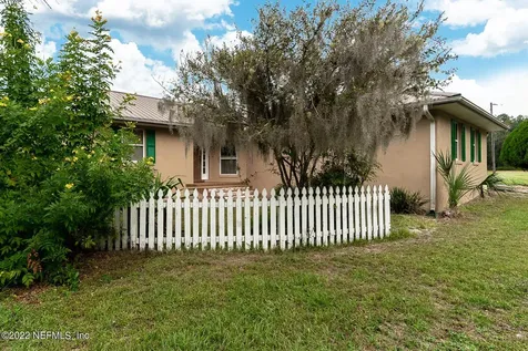 268 W River Road Palatka FL 32177