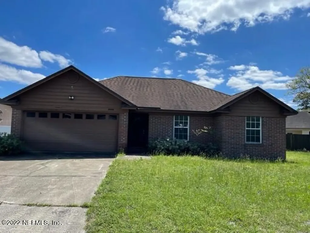 8468 Pikes Peak Drive N Jacksonville FL 32244
