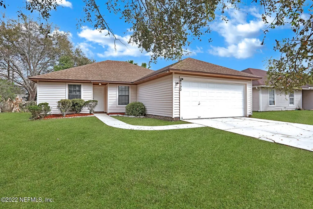 2690 Diplomat Court Jacksonville FL 32246