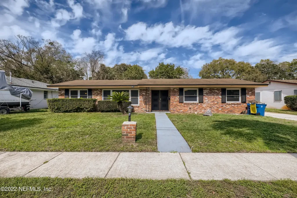 8631 Vermanth Road Jacksonville FL 32211