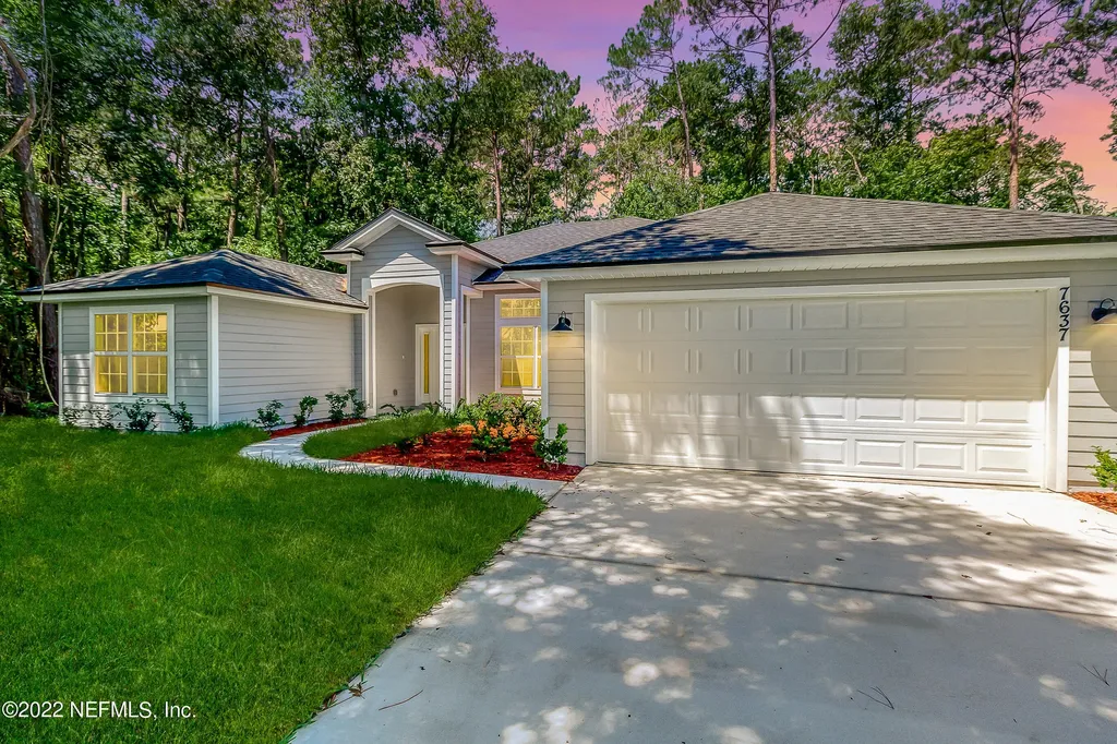 7637 Ortega Bluff Court Jacksonville FL 32244