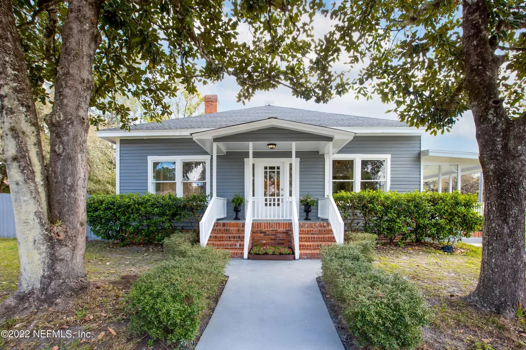 325 S Lake Avenue Lake Butler FL 32054