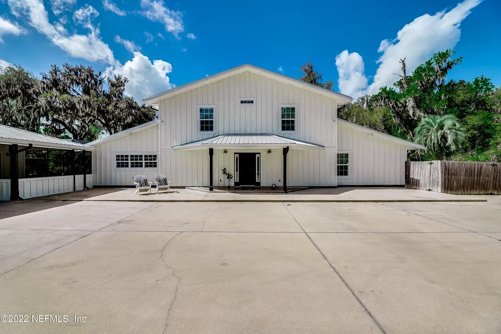 541 Federal Point Road East Palatka FL 32131