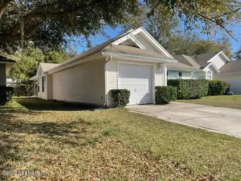 2913 Centerwood Drive N Jacksonville FL 32218