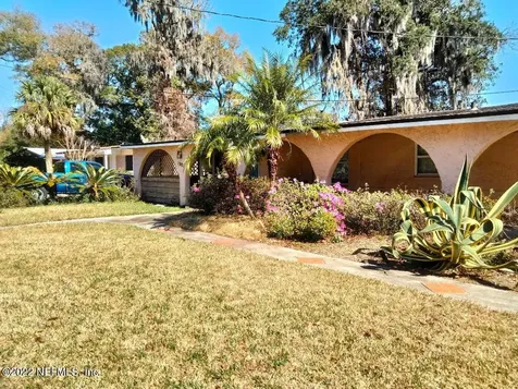 1903 River Bluff Road N Jacksonville FL 32211
