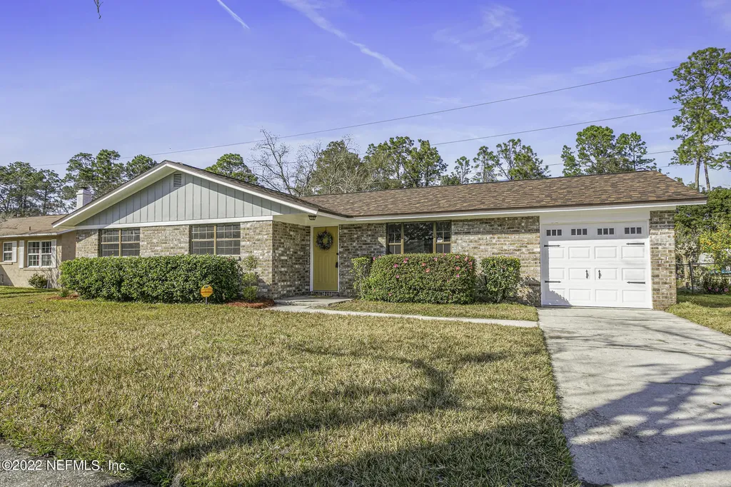 4041 Lazy Hollow Lane N Jacksonville FL 32257