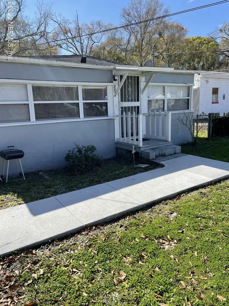5714 Sawyer Avenue Jacksonville FL 32208