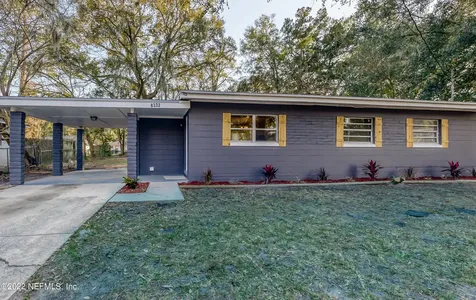 8332 Brackridge Boulevard S Jacksonville FL 32216