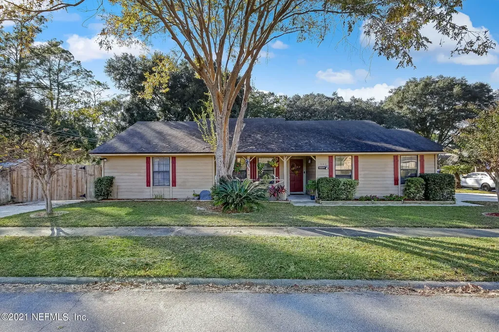 3160 Bridgeview Drive Jacksonville FL 32216