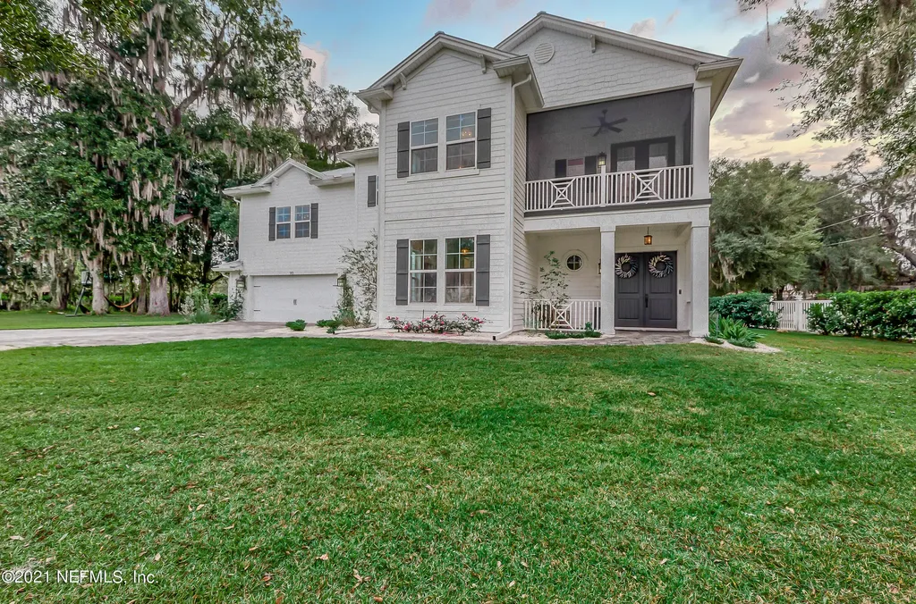 90 Yacht Club Point Green Cove Springs FL 32043