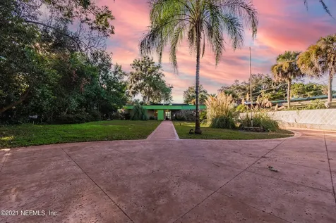 1624 River Bluff Road N Jacksonville FL 32211