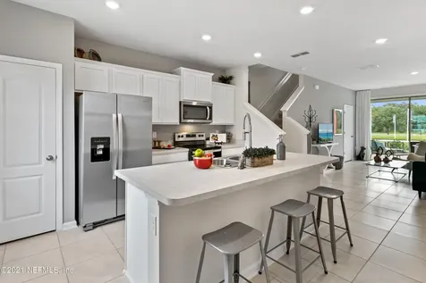 2890 Black Buck Circle Jacksonville FL 32225