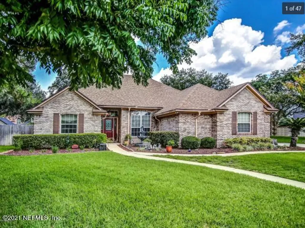 4697 Topgallant Court Jacksonville FL 32277