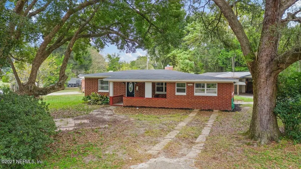 2265 Lake Lucina Drive Jacksonville FL 32211