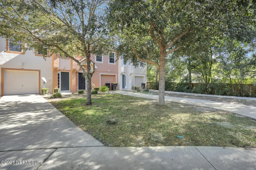 8267 Halls Hammock Court Jacksonville FL 32244