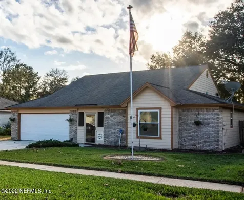 932 Misty Mountain Drive W Jacksonville FL 32225