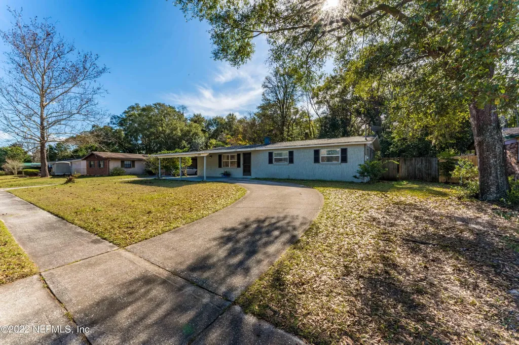 584 Clermont Avenue S Orange Park FL 32073