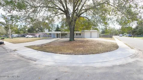 8090 Pierre Drive Jacksonville FL 32210