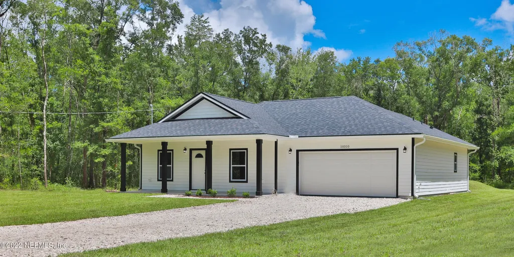 10415 Yeager Avenue Hastings FL 32145