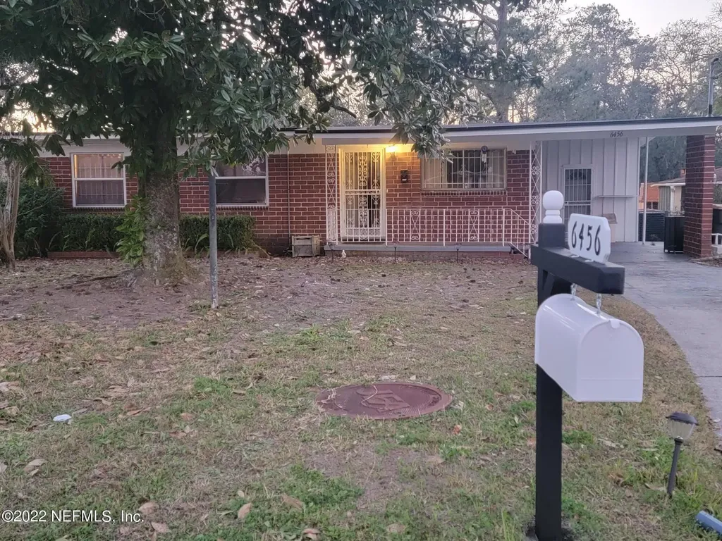 6456 Trenton Drive W Jacksonville FL 32209