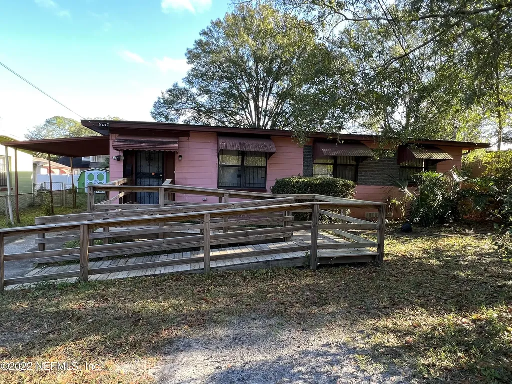 5247 Cleveland Road Jacksonville FL 32209