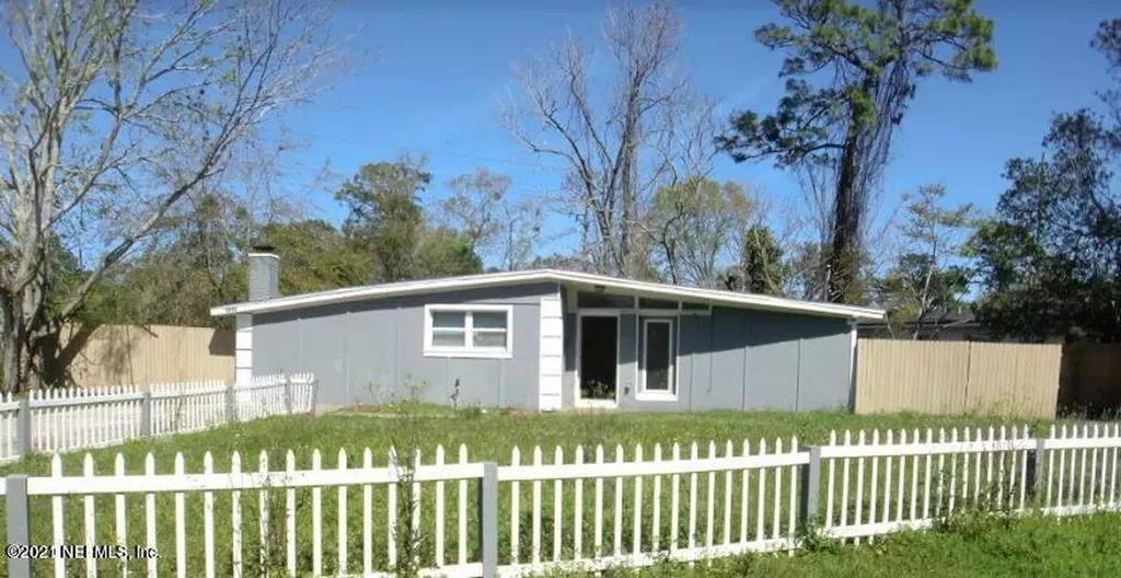 1013 La Marche Drive Jacksonville FL 32205