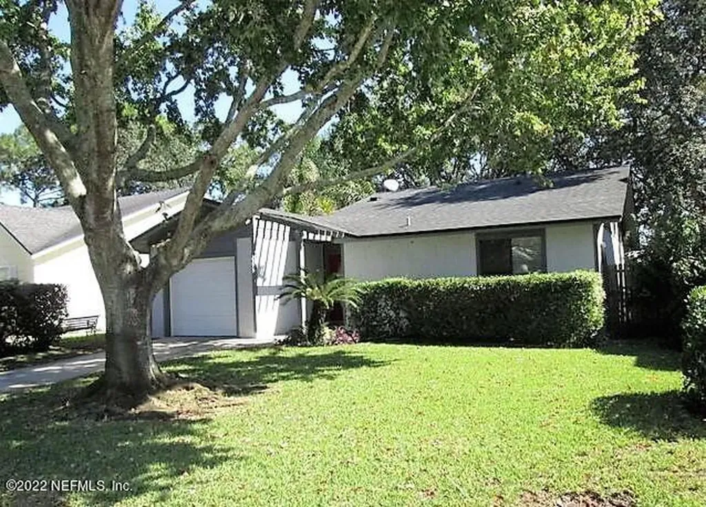 2275 Fairway Villas Lane N Atlantic Beach FL 32233