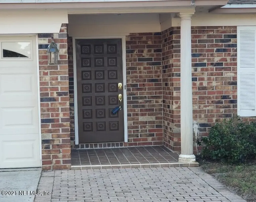 6124 Round Lake Road S Jacksonville FL 32277