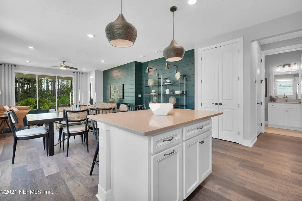 33 Curved Bay Trail Ponte Vedra FL 32081