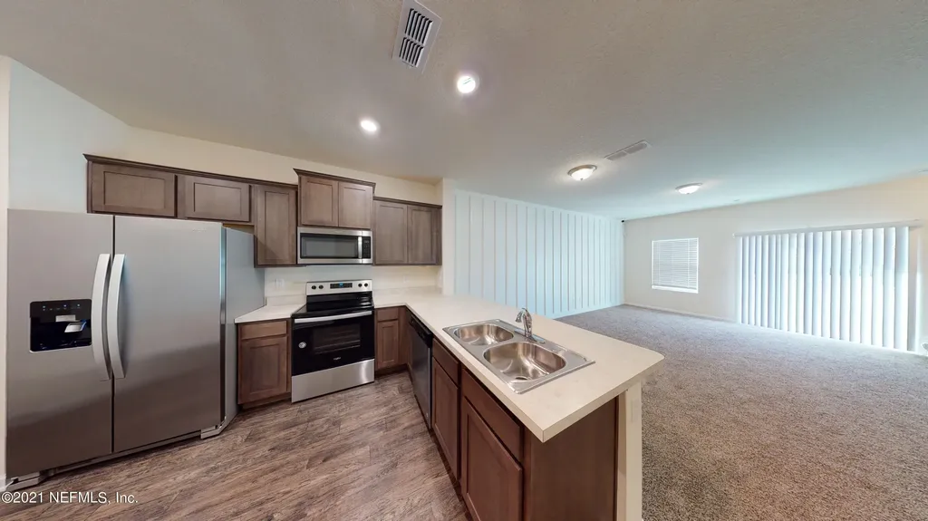 810 Capitol Parkway Jacksonville FL 32218