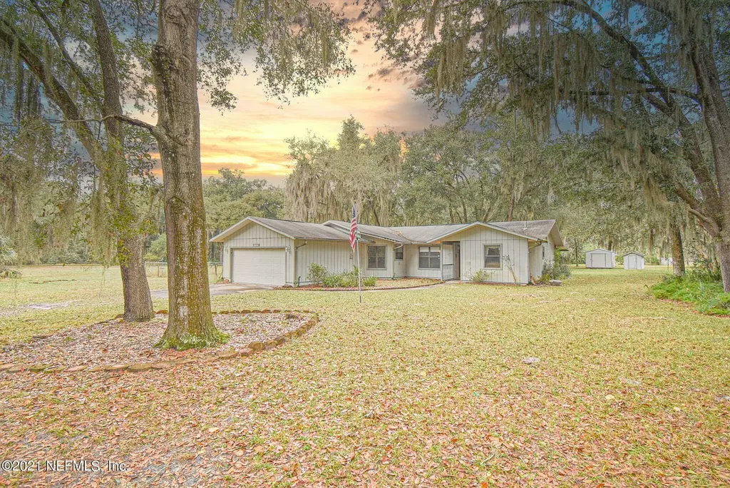 104 Shores Lane East Palatka FL 32131