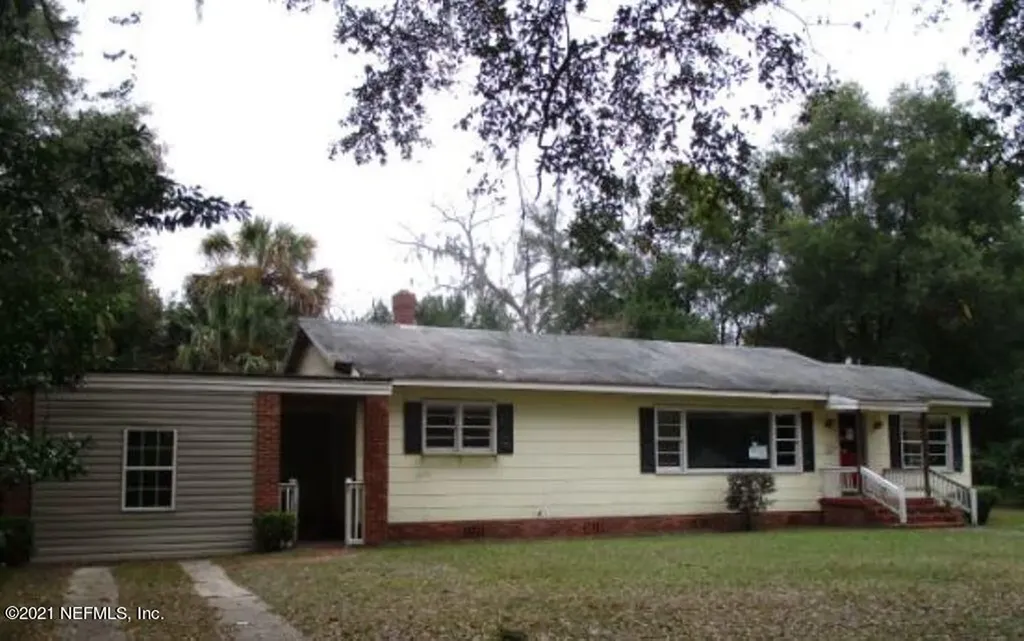 300 Weaver Street SW Live Oak FL 32064