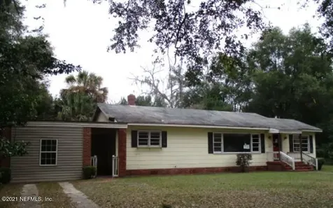 300 Weaver Street SW Live Oak FL 32064