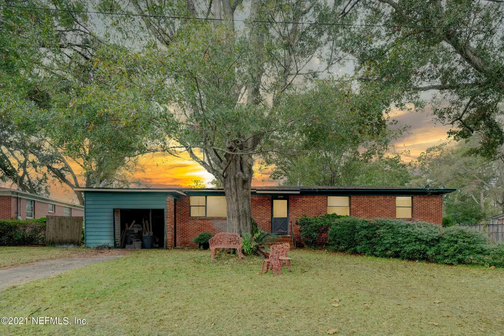 3914 Barmer Drive Jacksonville FL 32210