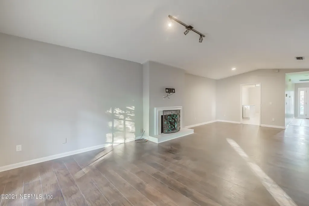 5958 Ortega River Court Jacksonville FL 32244
