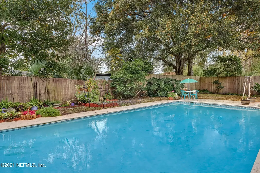 2038 West Road Jacksonville FL 32216
